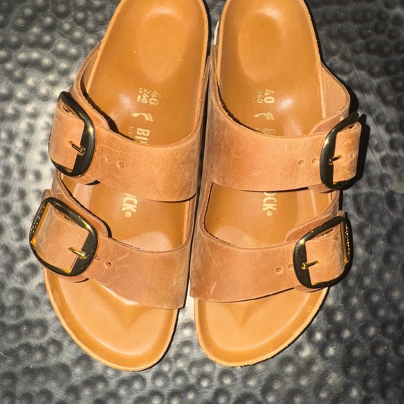 Birkenstock Shoes - Birkenstock Arizona Big Buckle Cognac Leather Sandals (size 40/9-9.5)
